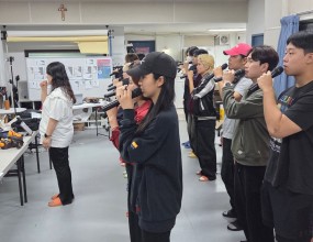공연 마치고 공연 준비 노래하고 연습하고 하루하루가 모두 의미가 있습니다.공연의 순간을 위해 연습를 하고 공연이 마치면 또다시 연습을 하고 빅콰이어에 오시면반드시 성장합니다.보컬도 마음도 꿈도 곧 56분기 겨울분기가 오픈됩니다! 
